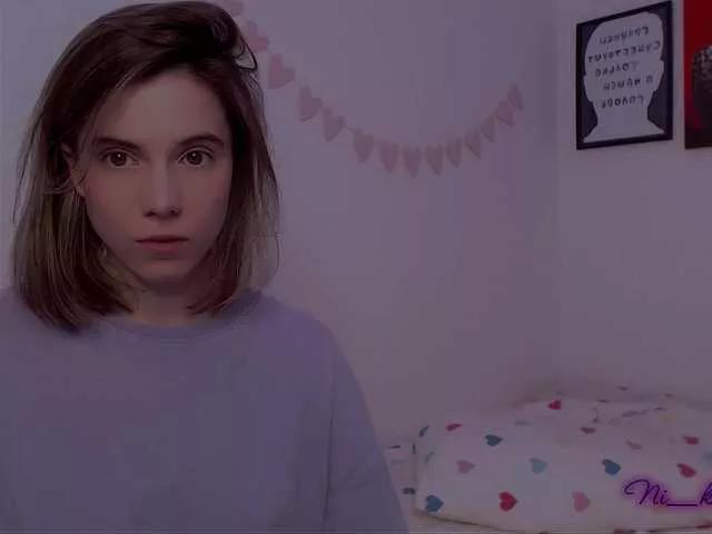 -naomisweet- on BongaCams 