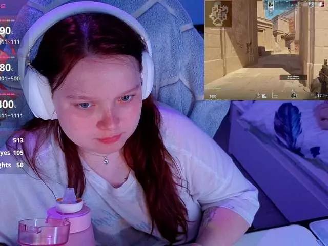 AlinaAdams on BongaCams