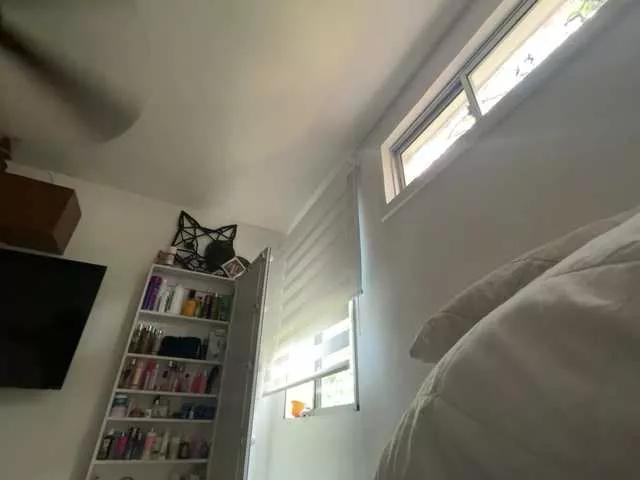 APRILHILL on BongaCams 