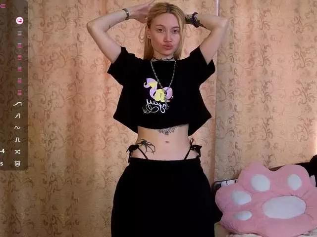 AvelinKkk on BongaCams 