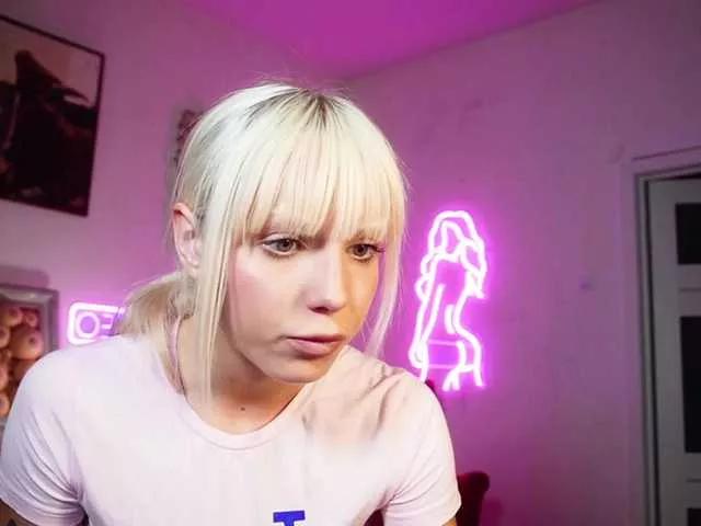 barbiedollhouse on BongaCams 