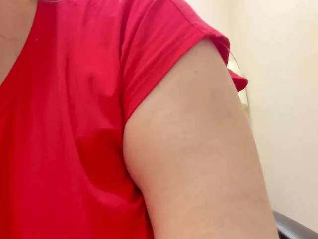 battymoll on BongaCams 