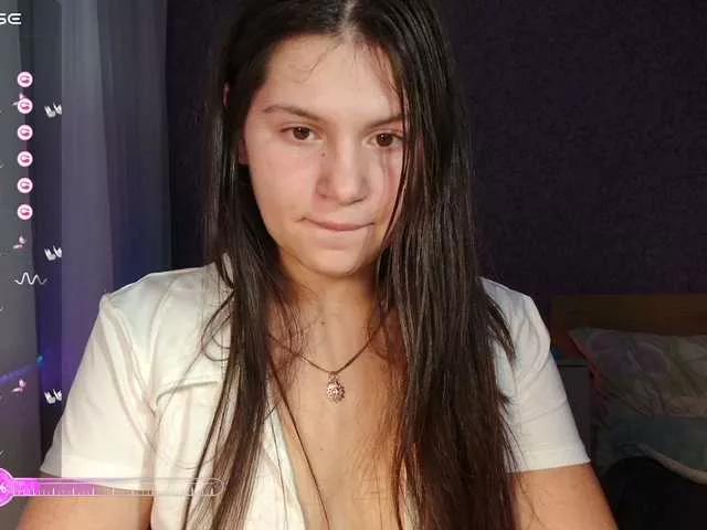 bellaelya on BongaCams 