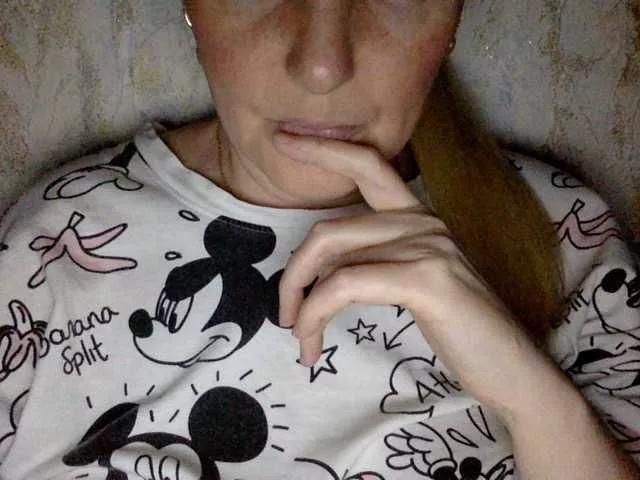 BlondyVio on BongaCams 
