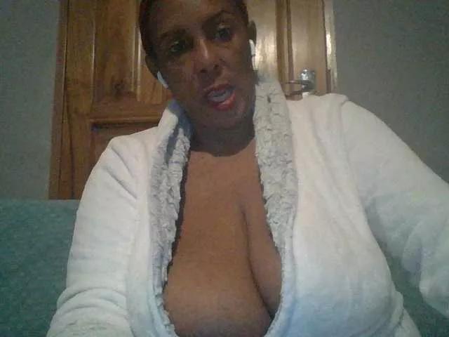 Busty8