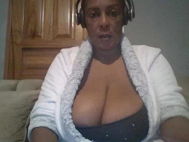 Busty8