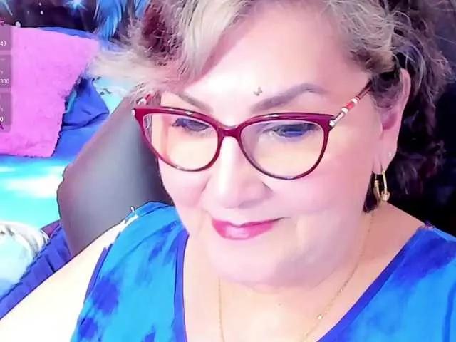 cataleya-mom — I love relaxed people, who enjoy good company, who above all are very respectful and value my effort.
