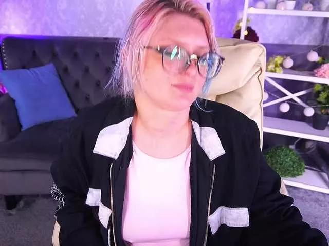 CoolTatis on BongaCams 