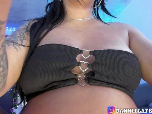 DannielaFerrer on BongaCams 