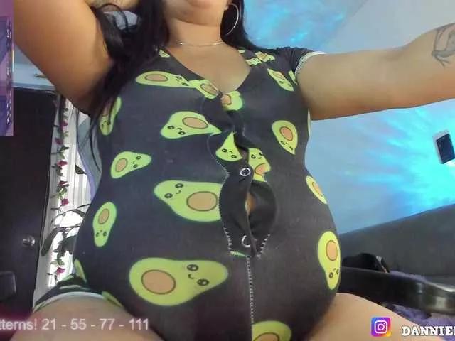 DannielaFerrer on BongaCams 