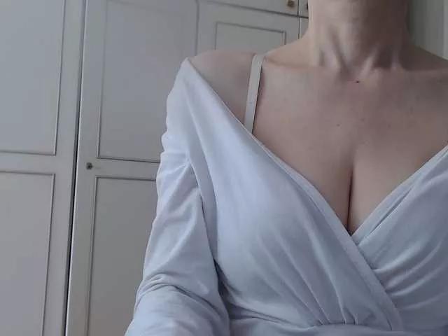 deadivina on BongaCams 