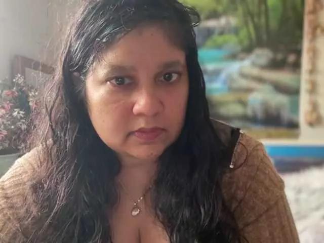 DUMBHOEMELANIE on BongaCams 