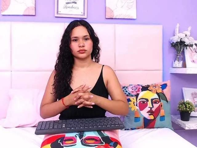 EmilyKova on BongaCams