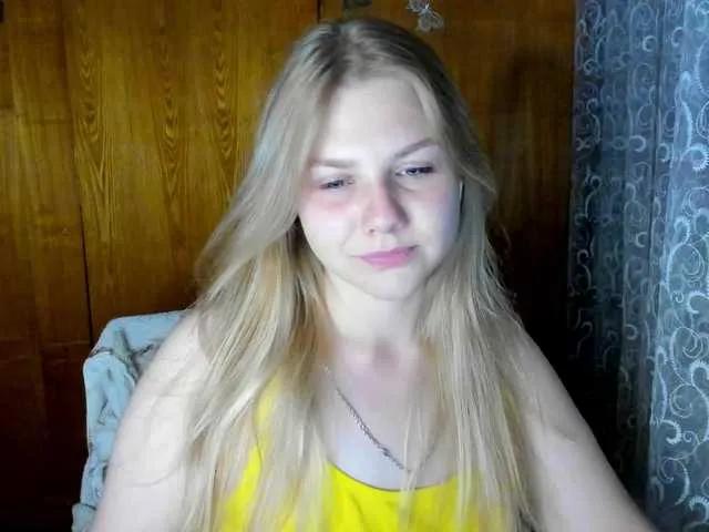 Emma-Frizea — Freechat on BongaCams