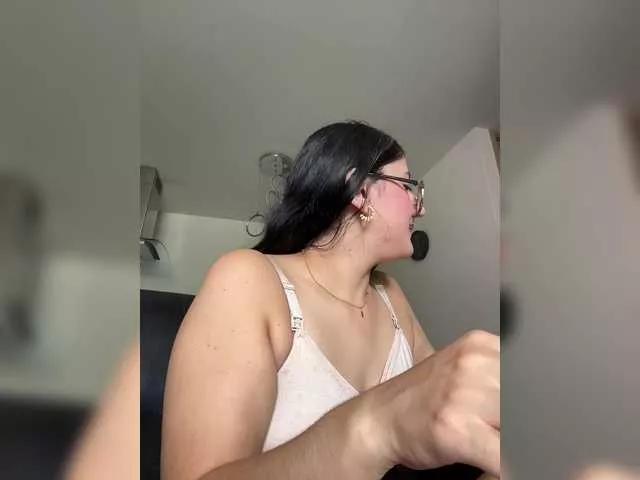 EvanShell1 on BongaCams 