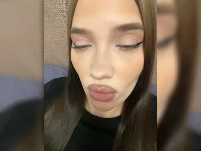 Glossmixdoll