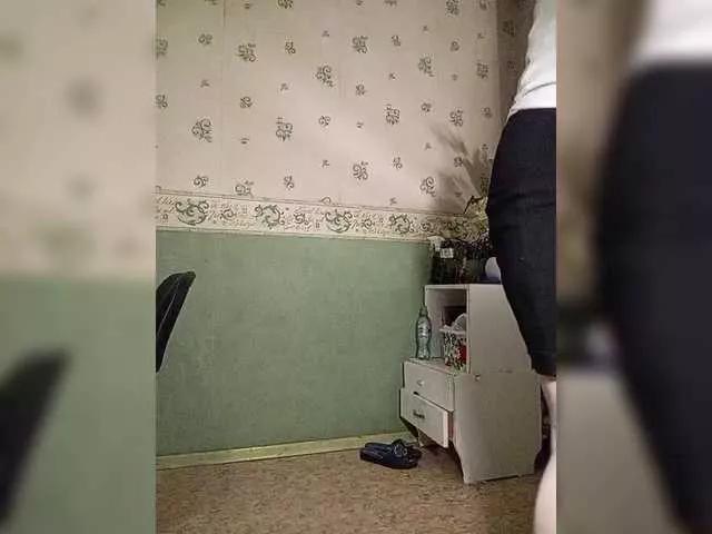 HelenaGloss