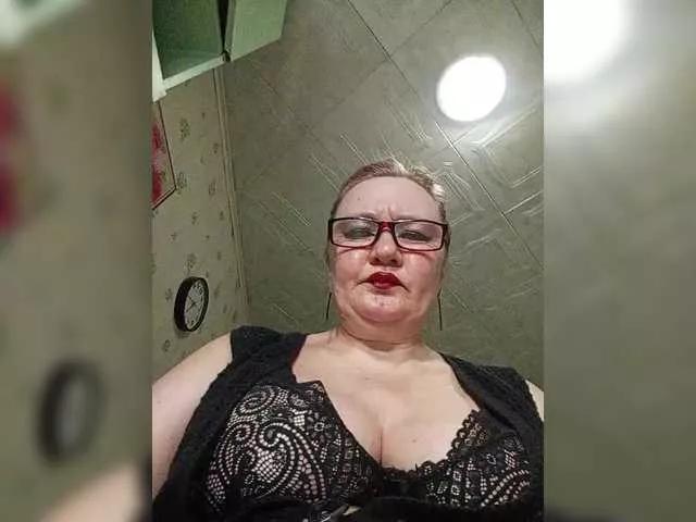 HelenaGloss