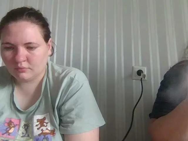 HollyXEva on BongaCams 