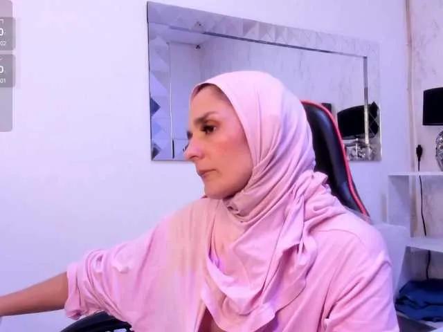 IrisKarimm on BongaCams 