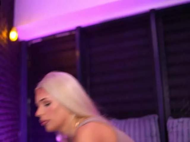 IvyRowa on BongaCams 