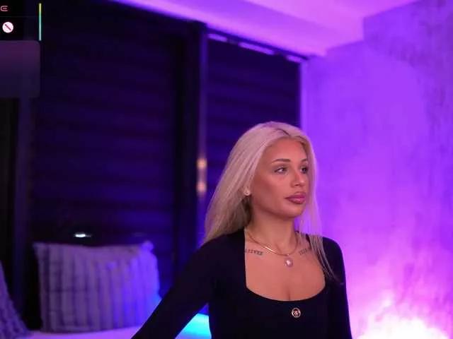 IvyRowa on BongaCams 