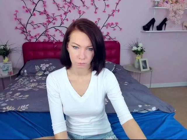 JullieFlow on BongaCams 