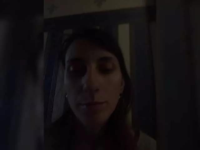 Kitty2044 on BongaCams 