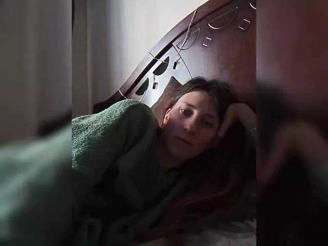 Kitty2044 on BongaCams 