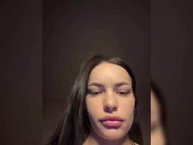 Klubnika13 on BongaCams 