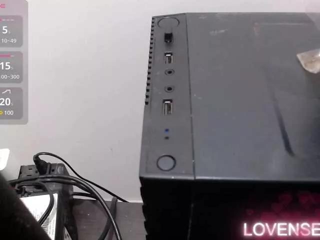 LiittleAngel on BongaCams