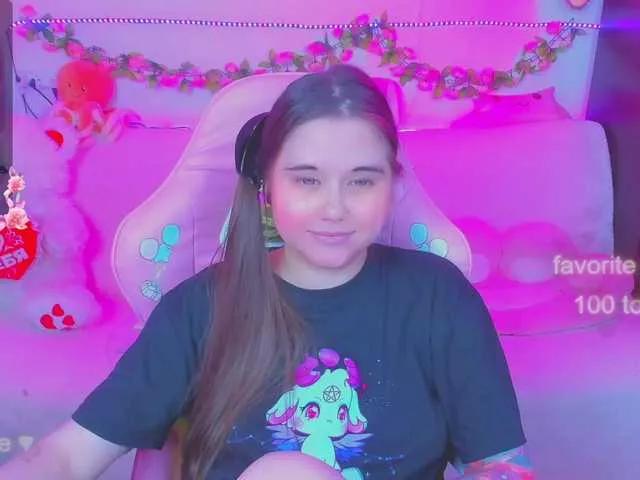LittleKitsune on BongaCams 
