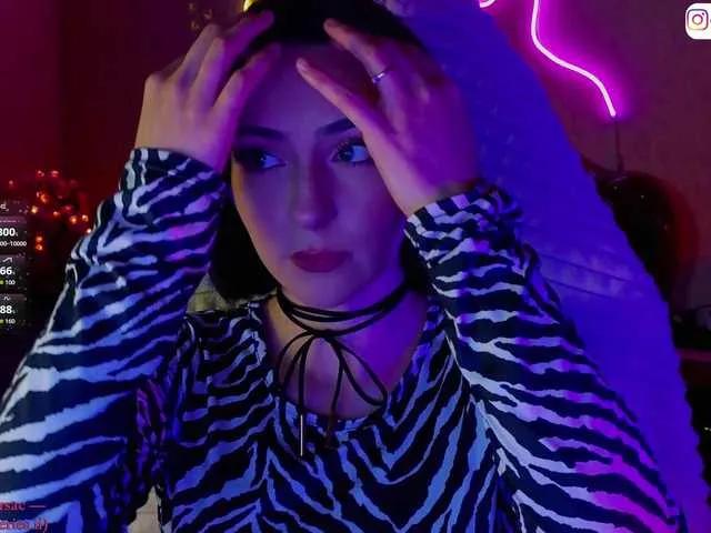 LollyGirlMoon on BongaCams 