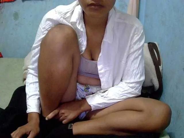 LoveSexx23 on BongaCams