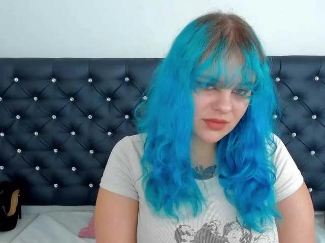 LunaSexFantasy — I'm the girl next door. I enjoy step-sister roleplay. My big ass and tits are perfect! I want to learn how to give a blowjob and a footjob. Sexual fantasies are welcome!