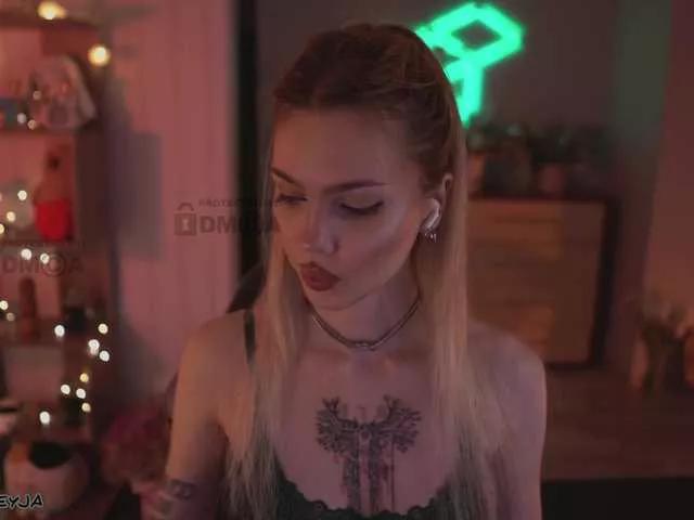 ManiFreyja on BongaCams 
