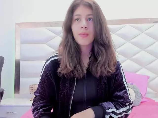 miaqueen021