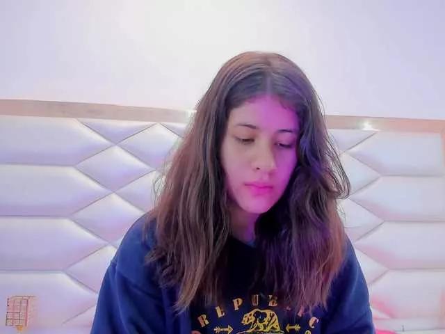 miaqueen021