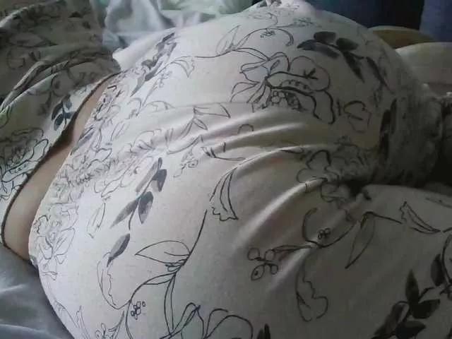 MiniMilfa on BongaCams 