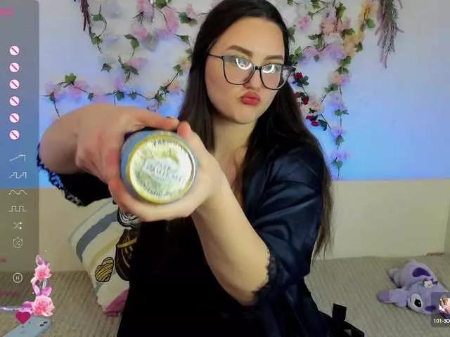 MiraSevan999 on BongaCams 