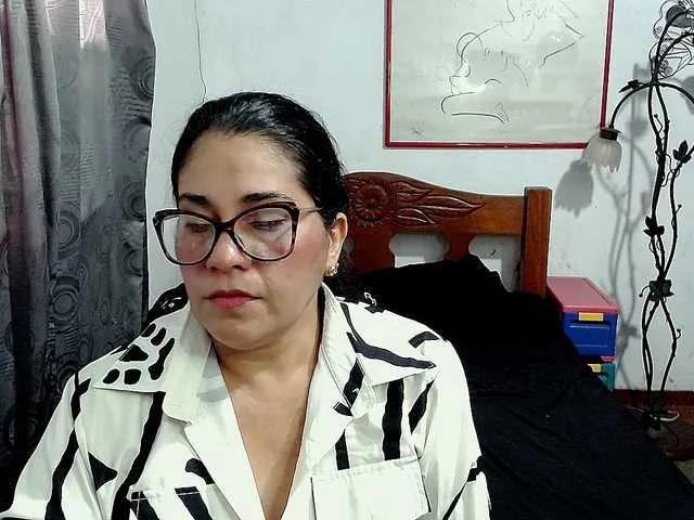 MistressKloe on BongaCams