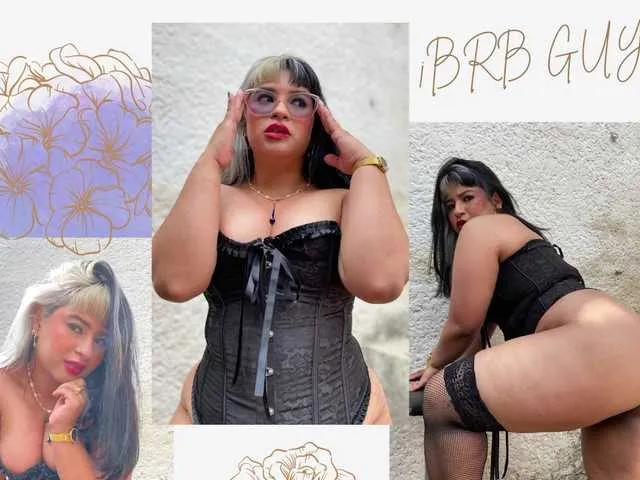 Mollyshake11 on BongaCams 