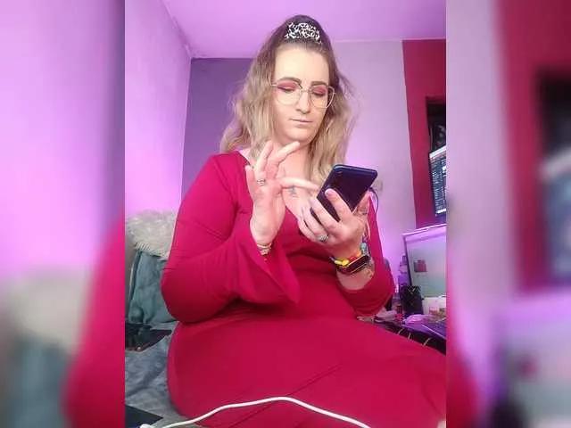 monikanylon on BongaCams