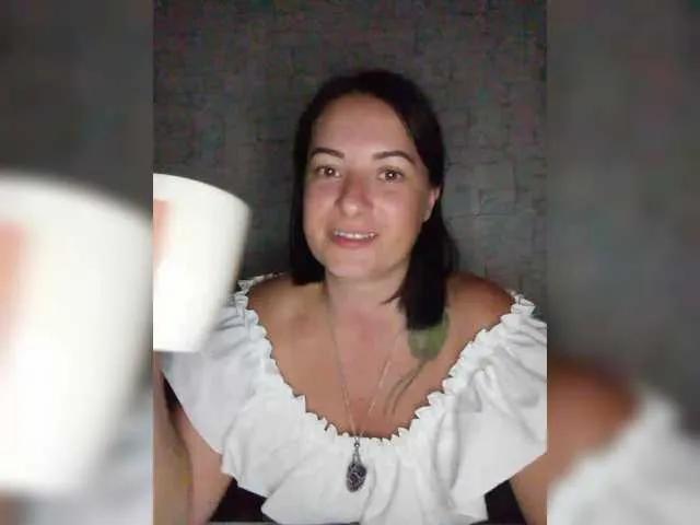 Nadiaaa — Freechat on BongaCams