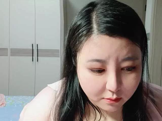 nanasmile on BongaCams 