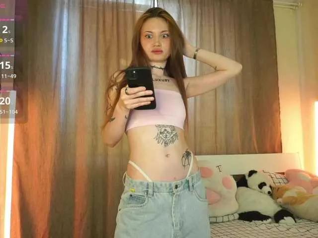 PLUXURY- — Freechat on BongaCams