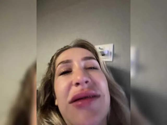 QueenKing — Freechat on BongaCams