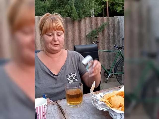 Redboobs2025 — Freechat on BongaCams