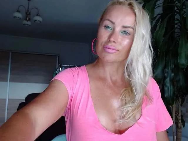 rossalinda on BongaCams 