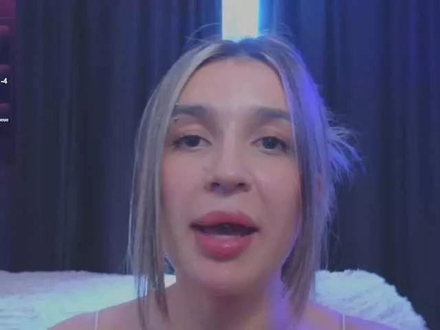 RoxyChilli on BongaCams 